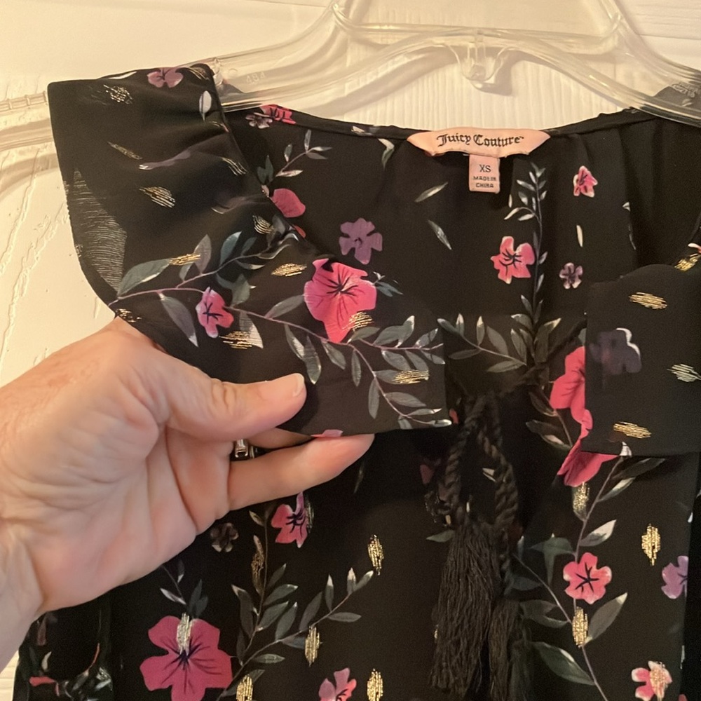 Juicy Couture Black Floral Top - Picture 7 of 7